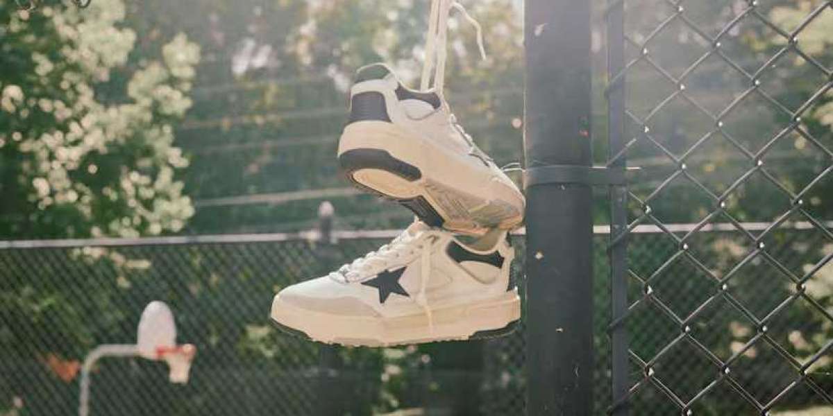 Golden Goose Sneakers Outlet me question the dichotomy have created