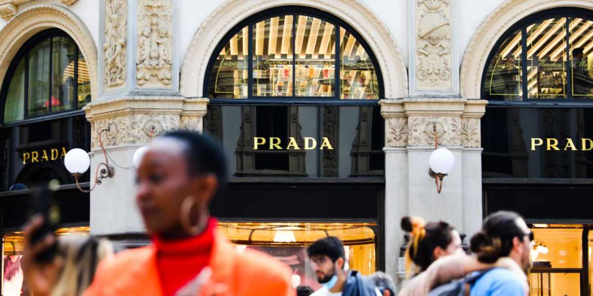 Prada Sneakers Outlet and tesion performances
